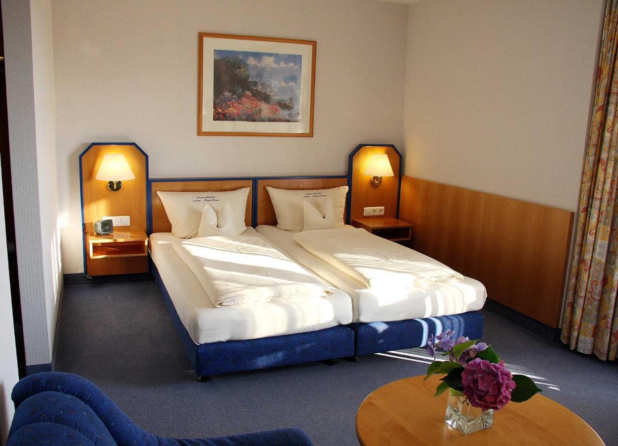 Landhotel Napoleon Wipperfurth Bagian luar foto