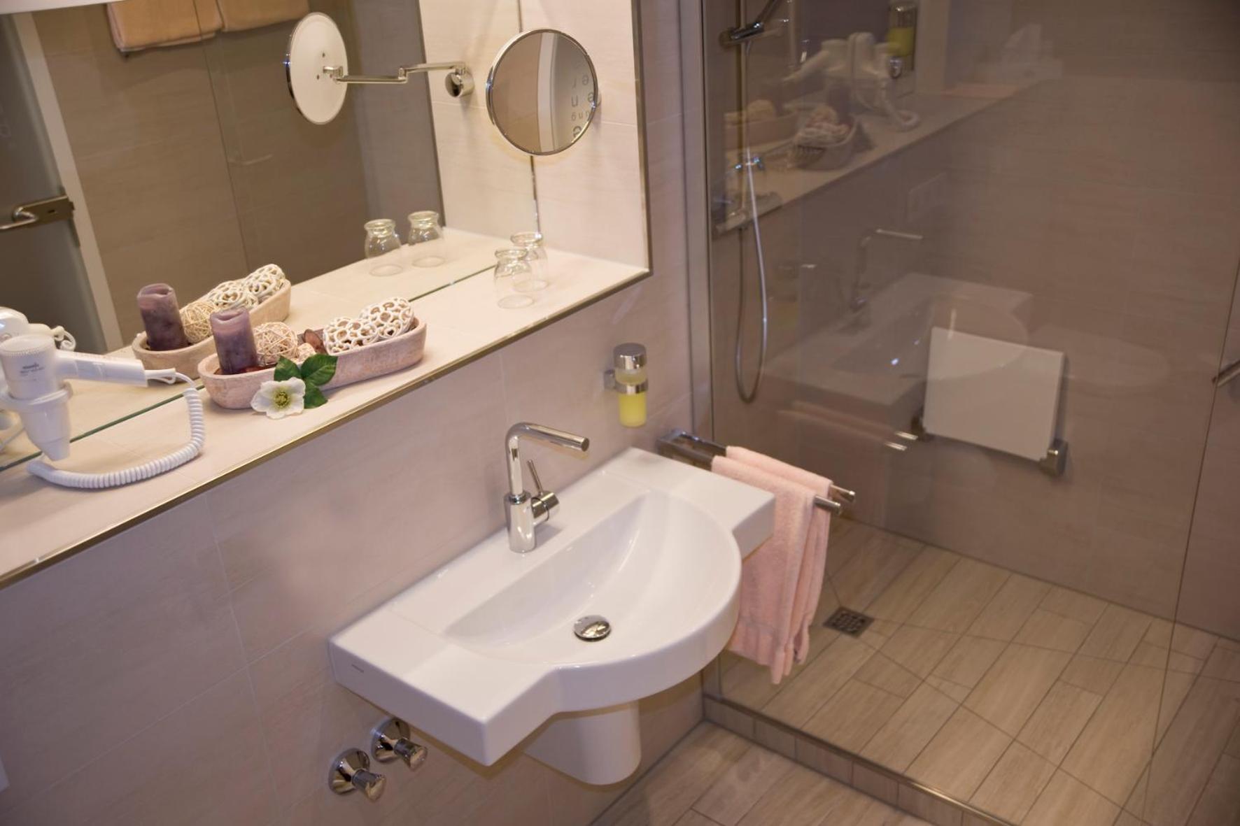 Landhotel Napoleon Wipperfurth Bagian luar foto